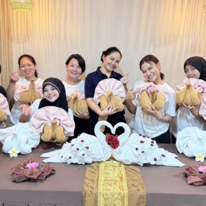 เรียนนวดน้ำมันอโรม่า ขึ้นทะเบียน รร.ออร่าสปาและความงาม